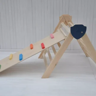 Klimdriehoek inklapbaar Barin Toys Dreumes Champion gymnastiek houten speelgoed met klim glijbaan voor peuters en dreumes verjaardagscadeau - alleen bij de directe winkel van Barin Toys nl.