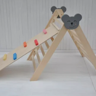 Klimdriehoek met glijbaan Koala Kinderen houten klimrek van BarinToys winkel - peuters speeltoestellen voor binnen met glijbaan kopen.