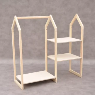 Houten kledingrek Barin Toys Huisje met plankjes - klein Montessori kindergarderobe voor baby, peuter en kleuter.