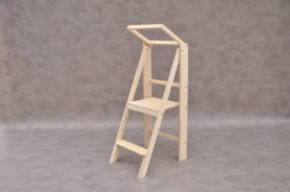 Peuter leertoren Barin Toys Authentiek Slim keukenhulpje & opstapje past bij familiebehoeften: massief houten en puur natuurlijke opvouwbare keukentrap voor volwassenen en kinderen.