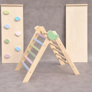 Pikler Kleine Vogel peuter klimrek voor binnen van Barin Toys - houten Montessori speelgoed voor meisje en jongen van 1 jaar tot 4 jaar beste aanbevolen leeftijd - nu te bestellen via BarinToys.nl met gratis verzending.